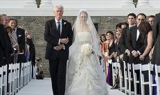 दुनिया में सबसे सुंदर और महंगी शादी के कपड़े
