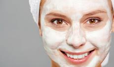Yüz cildi için kefir maskeleri için ev yapımı tarifler: bazı nüanslar